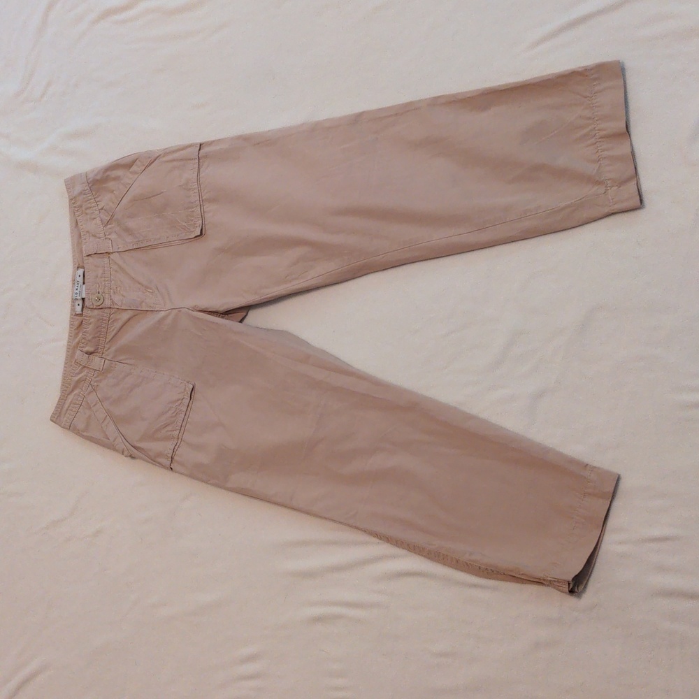 Old Navy 100% Cotton Capris Khakis Size 8 Cute details